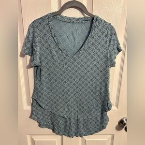 Latched Mama V Neck Nursing Tee